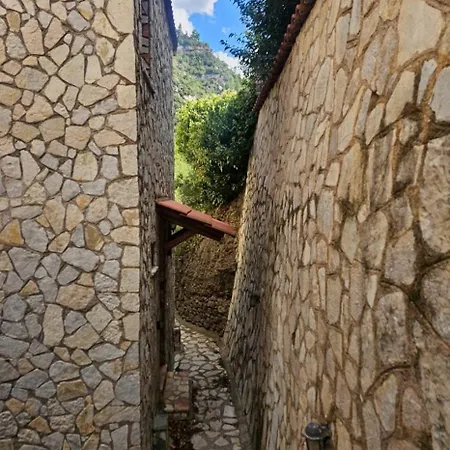 Airb Nb Zachlorou Appartamento Kalavryta